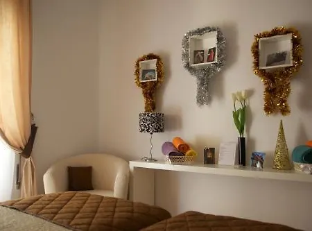 Plaza De Austria Apartmán