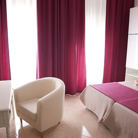 Plaza De Austria Cordoba