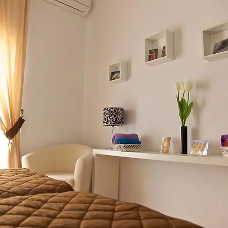 アパルタメントス プラザ デ オーストリア