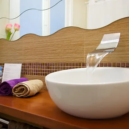 アパート アパルタメントス プラザ デ オーストリア *