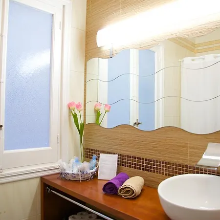 アパルタメントス プラザ デ オーストリア コルドバ