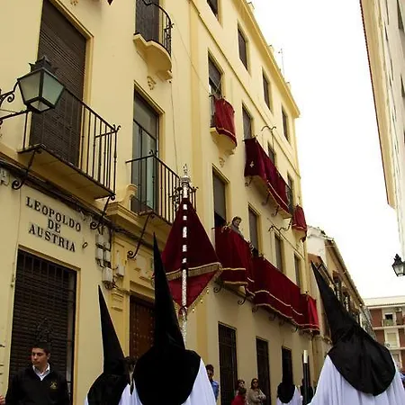 アパート アパルタメントス プラザ デ オーストリア